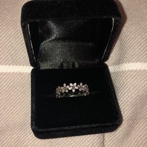 Flower pandora ring